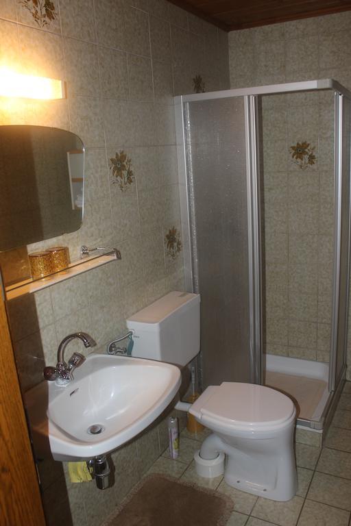 Haus Bergblick Apartment Bad Kleinkirchheim Room photo