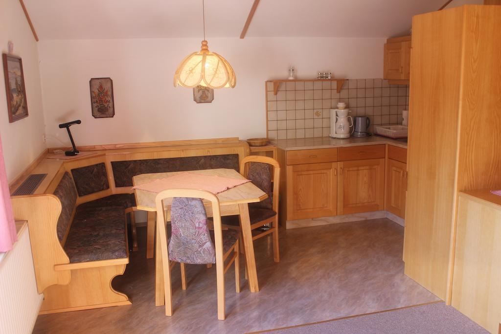 Haus Bergblick Apartment Bad Kleinkirchheim Room photo