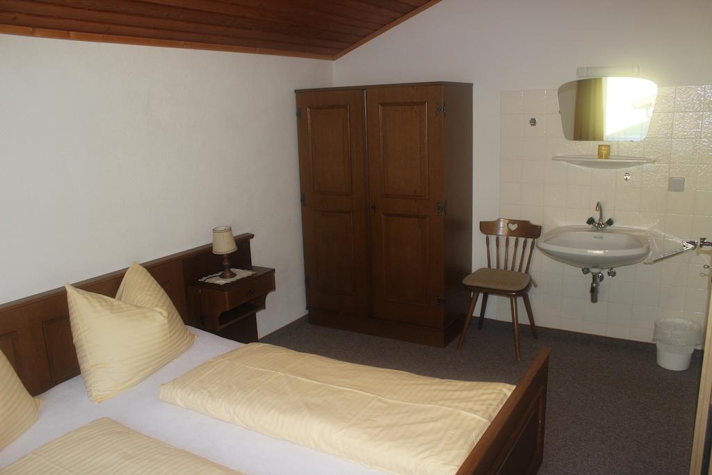Haus Bergblick Apartment Bad Kleinkirchheim Room photo